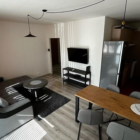 Apartman Bss Trenčín Kültér fotó